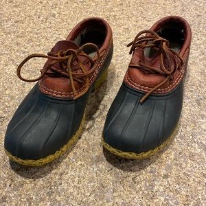 L.L. Bean Women’s Rubber Leather Moccasins Boots Style 175067  7 Low Duck Boots